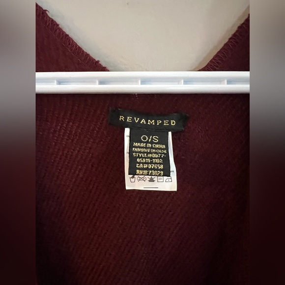 H&M burgundy poncho - Picture 2 of 3